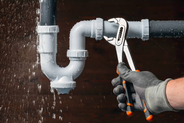 Professional Gas Line Repair technician working in Constantine, MI